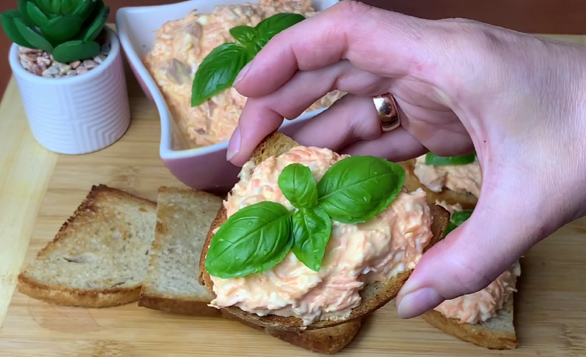 Рецепт найсмачнішої намазки з плавлених сирків по-єврейськи