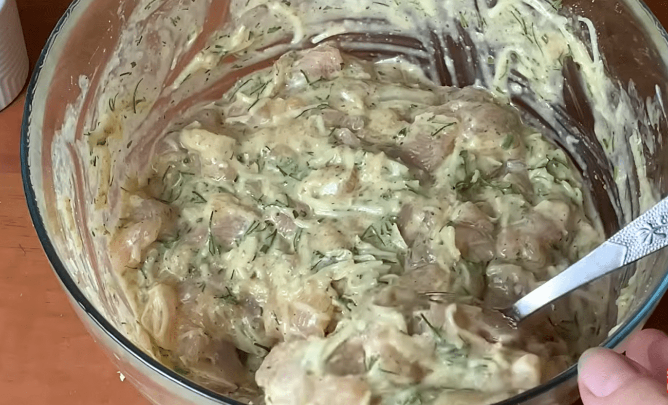 Кулінари розповіли, як приготувати смачні і соковиті котлети з курячого філе