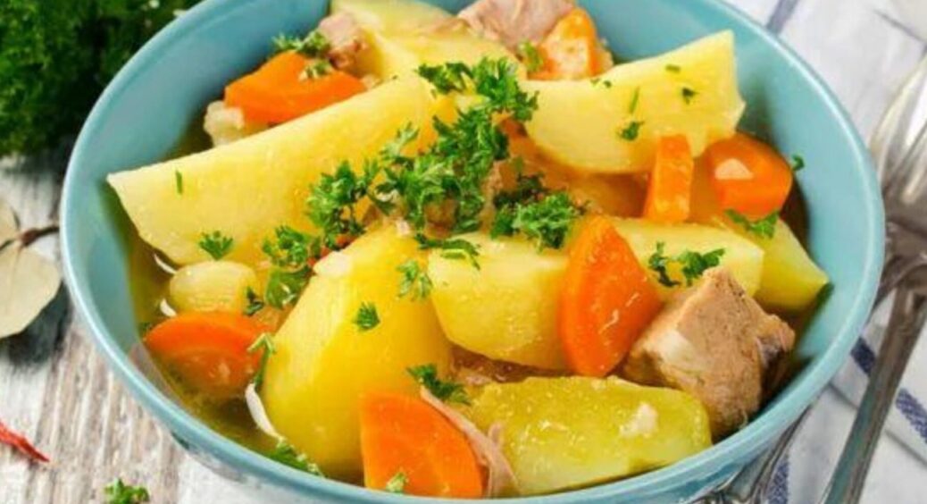 Вечеря в одній каструлі за 15 хвилин, коли немає часу на довге готування: ситно, смачно, свіжо 