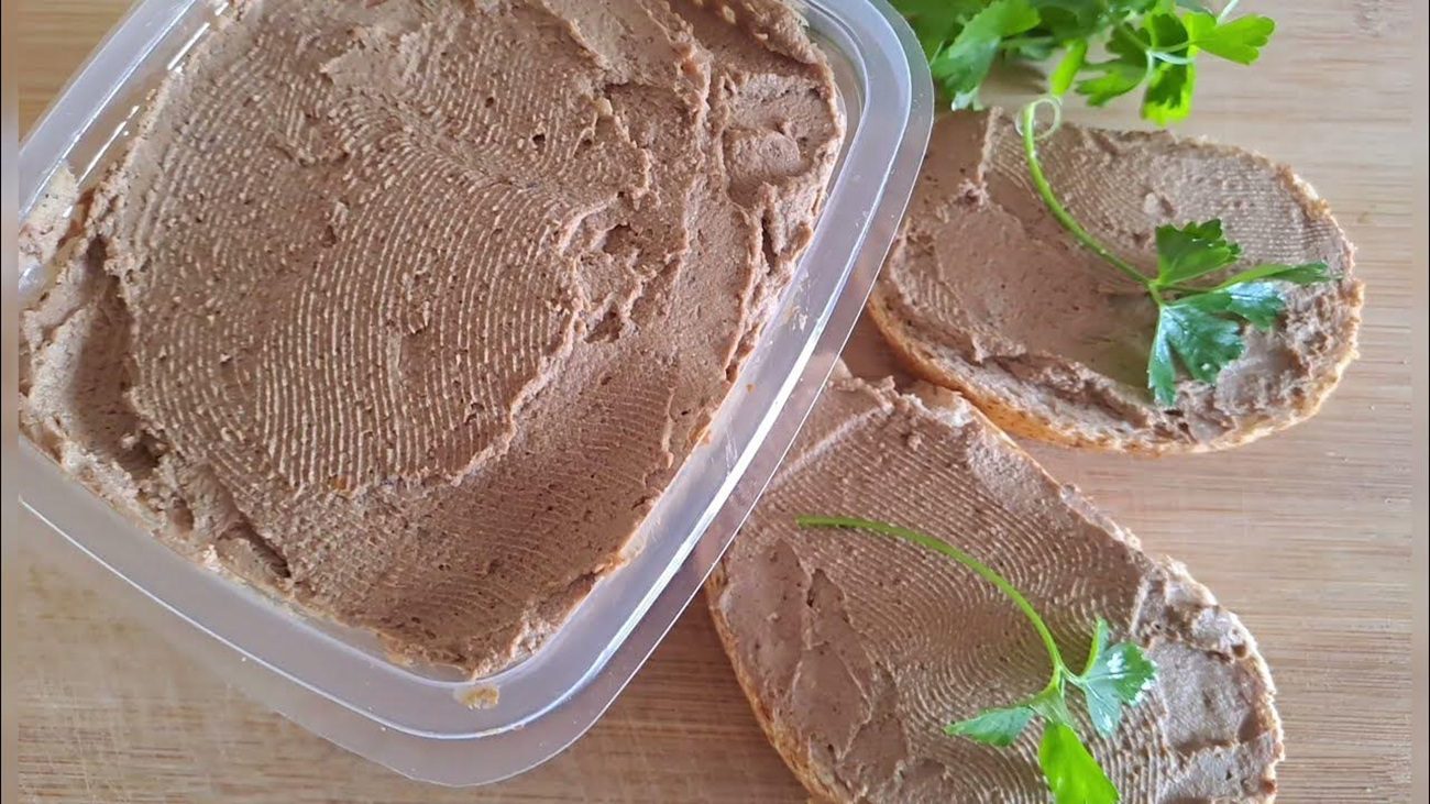 Рецепт ніжного і смачного печінкового паштету. Фото: скриншот з YouTube