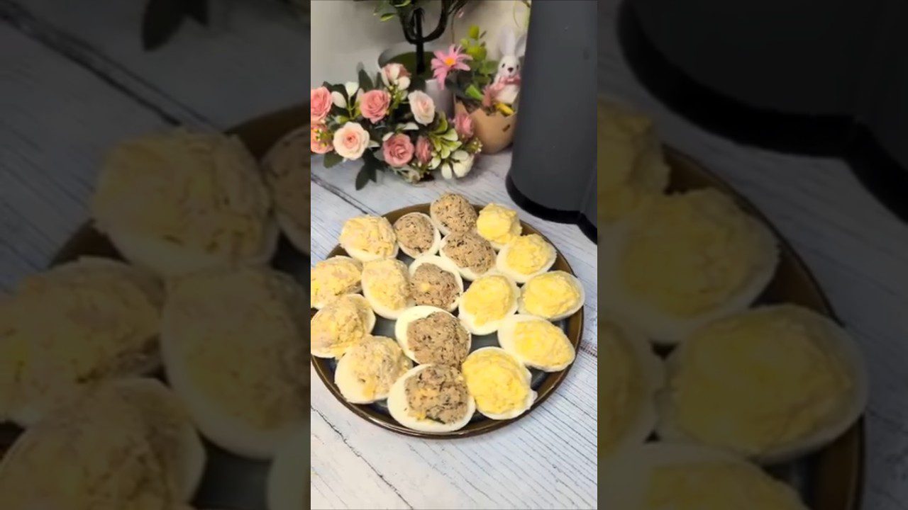 Рецепт фршированих яєць на Великдень 2026. Фото: Youtube канал knigareceptov6551