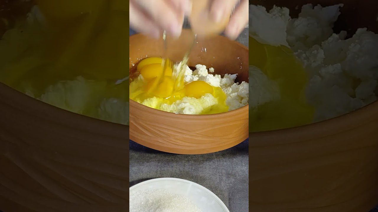 Рецепт ніжної сирнрої паски в духовці. Фото: Youtube канал patelnya.stories