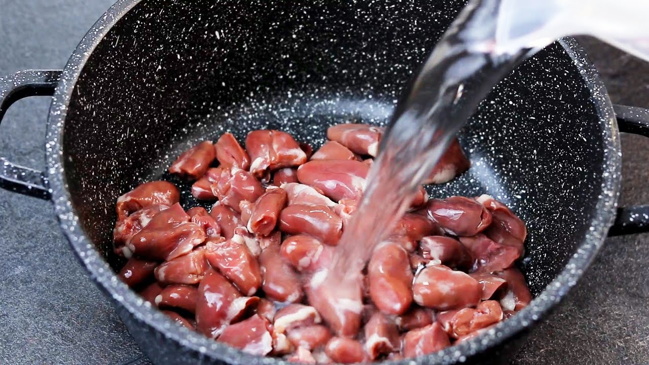 Рецепт маринованих курячих сердечок, запечених в духовці