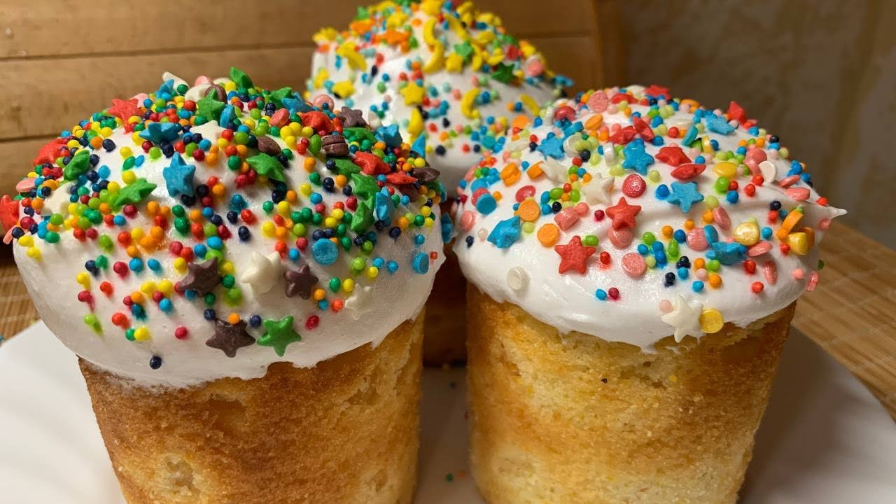 Рецепт повітряної сирної паски в духовці. Фото: Youtube канал ПОСМАКУЄМО