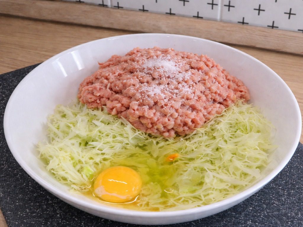Рецепт капустяних котлет з фаршем. Фото: Сенсація