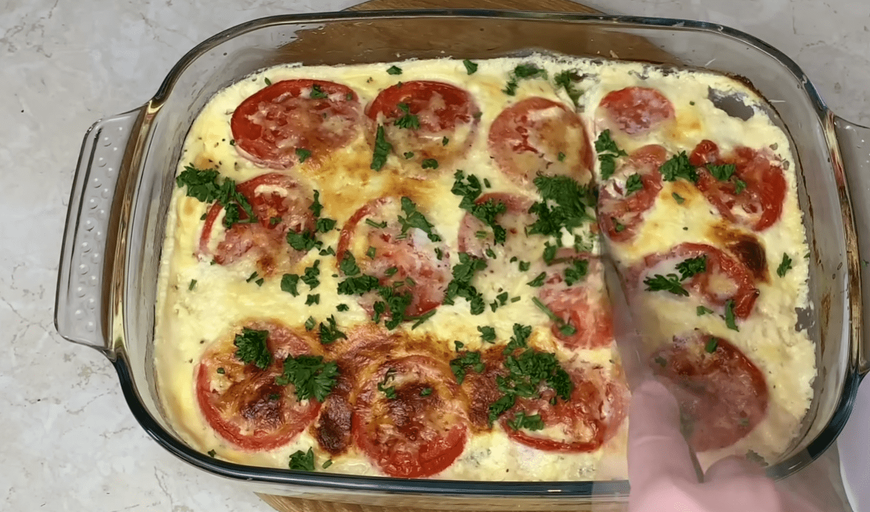 Два найпростіші і найсмачніші рецепти з курячого філе в духовці