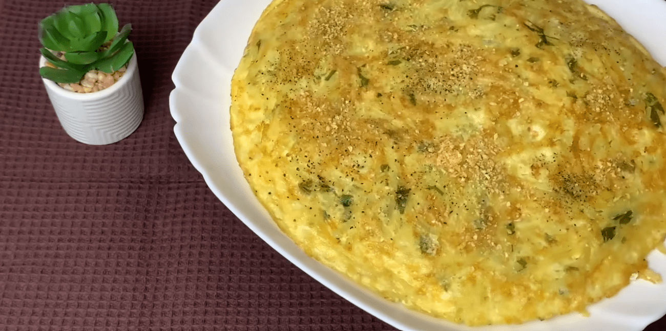 Рецепт смачної страви з 2 яєць та картоплі на велику родину – вистачить усім