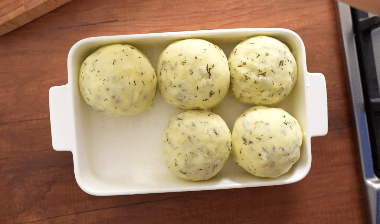 Рецепт дуже смачної та оригінальної страви з картоплі та фаршу