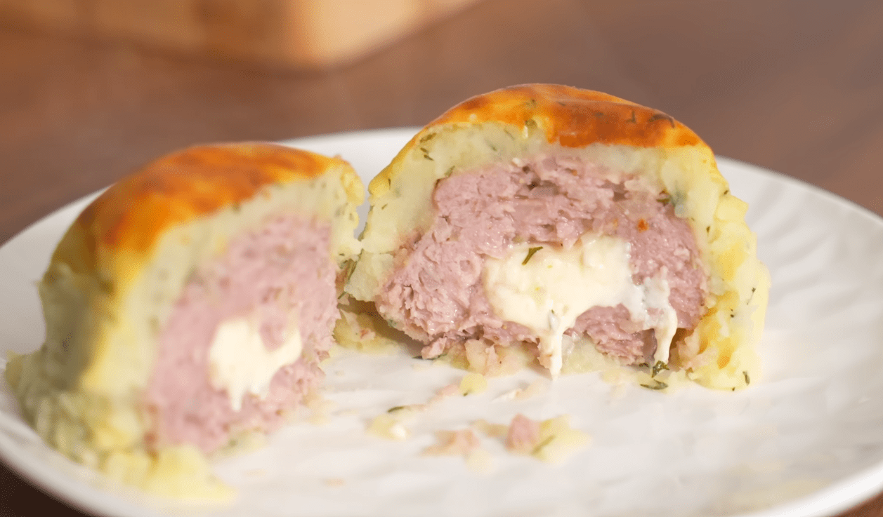 Рецепт дуже смачної та оригінальної страви з картоплі та фаршу