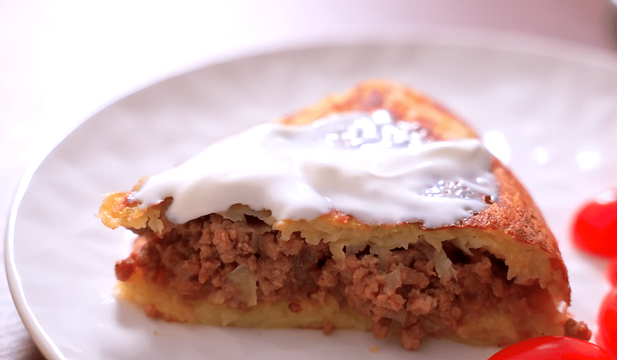 Кулінари дали рецепт справжнього Панського деруна з картоплі та фаршу