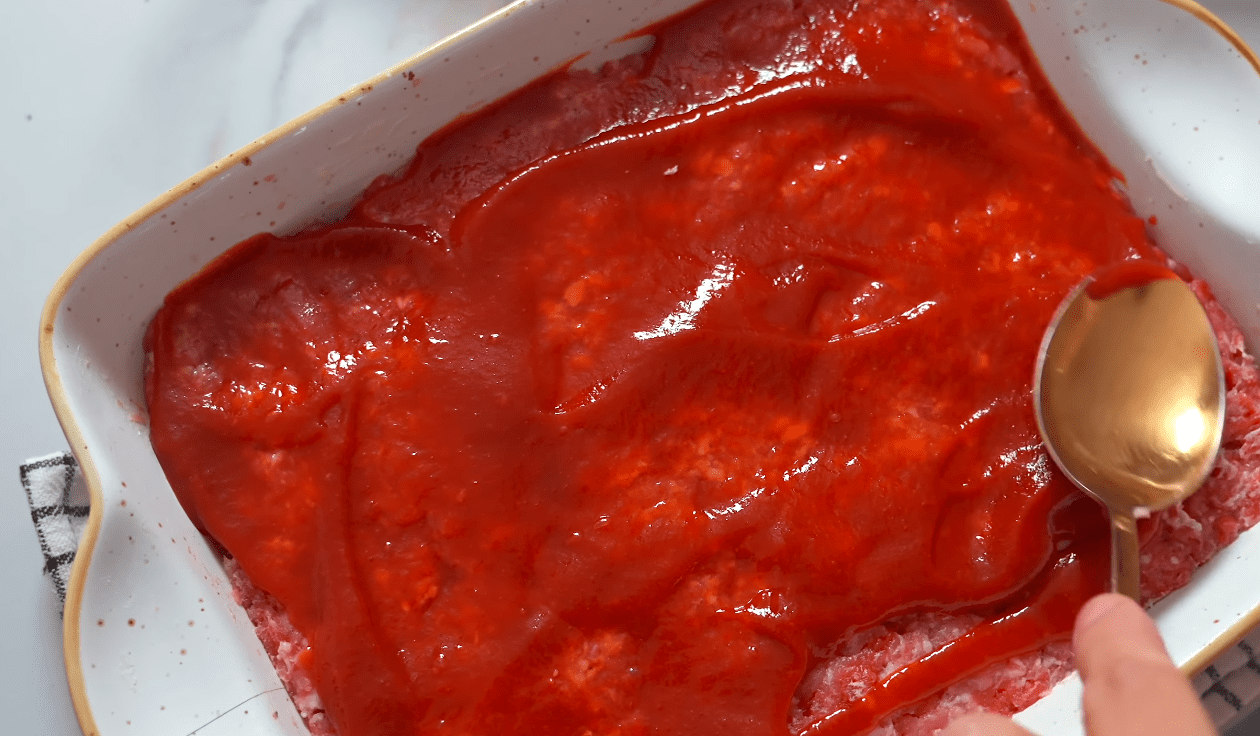 Рецепт смачної вечері або обіду з фаршу та картоплі для великої родини