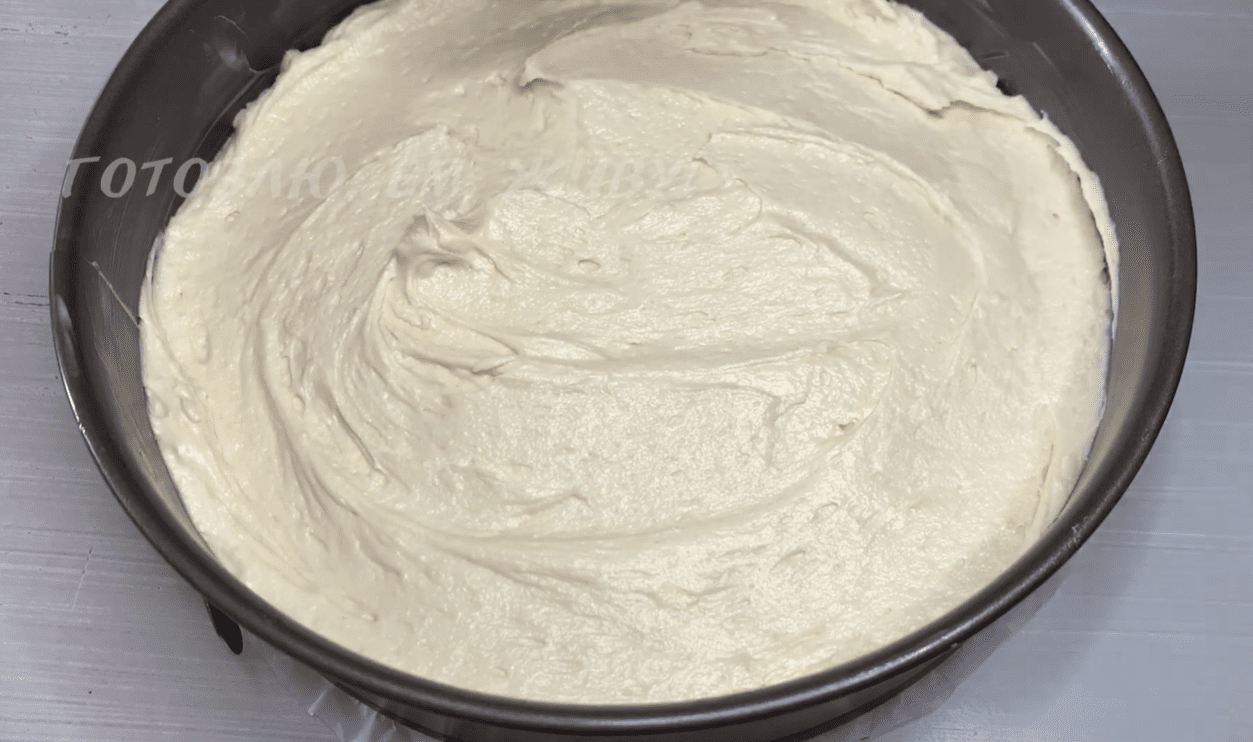 Рецепт швидкого пирога з консервованим ананасом із італійського журналу Фото: YouTube Готую, їм, живу!