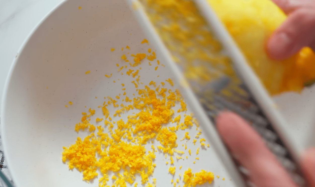 Рецепт крихкого, невагомого лимонного печива за 20 хвилин – без вершкового масла Фото: YouTube Alina FooDee