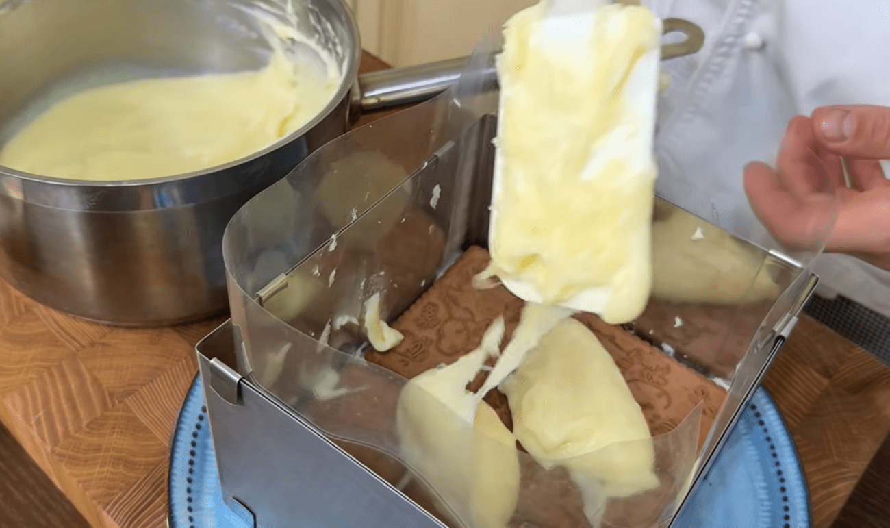 Кулінари розповіли, як приготувати смачний і ніжний торт за 10 хвилин. Фото: YouTube Іван Янюк