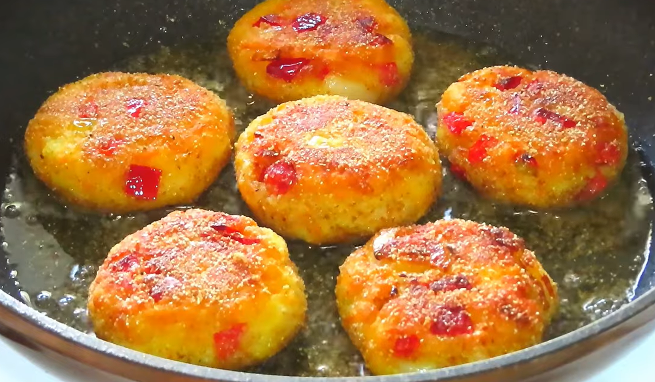 Рецепт смачних котлет з картоплі. Фото YouTube ТІАНА готувати просто