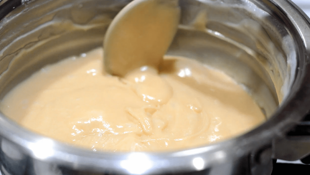 Кулінари розповіли, як приготувати іриски в домашніх умовах. Фото: YouTube FOOD VERY GOOD