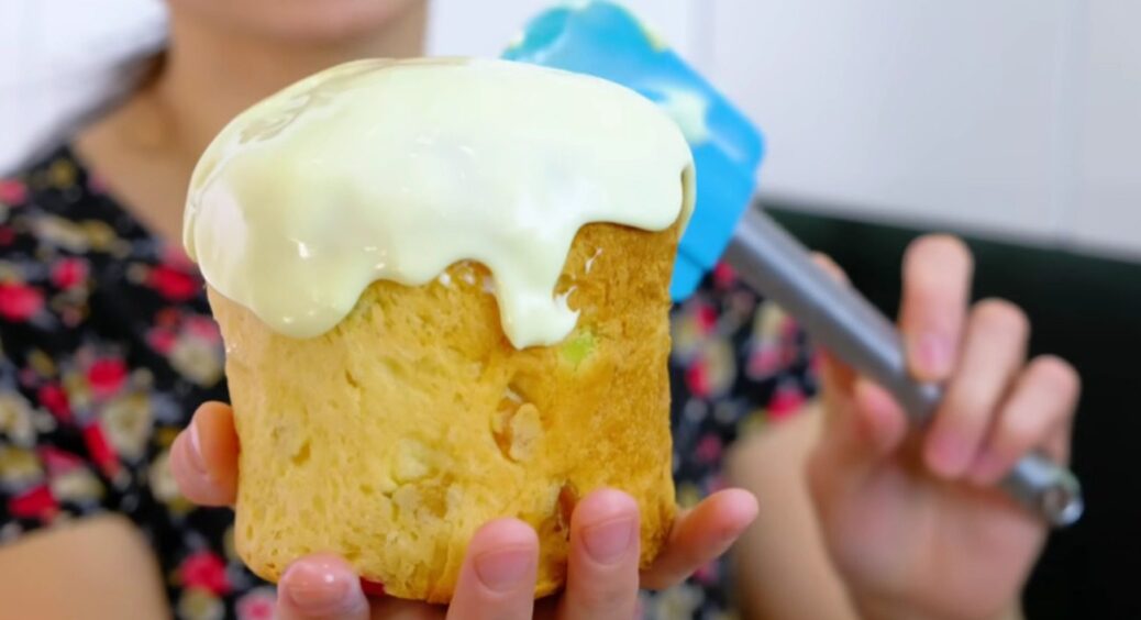 Яка глазур для паски краще? 3 види – на сухому молоці, на желатині та білках: чесний огляд 