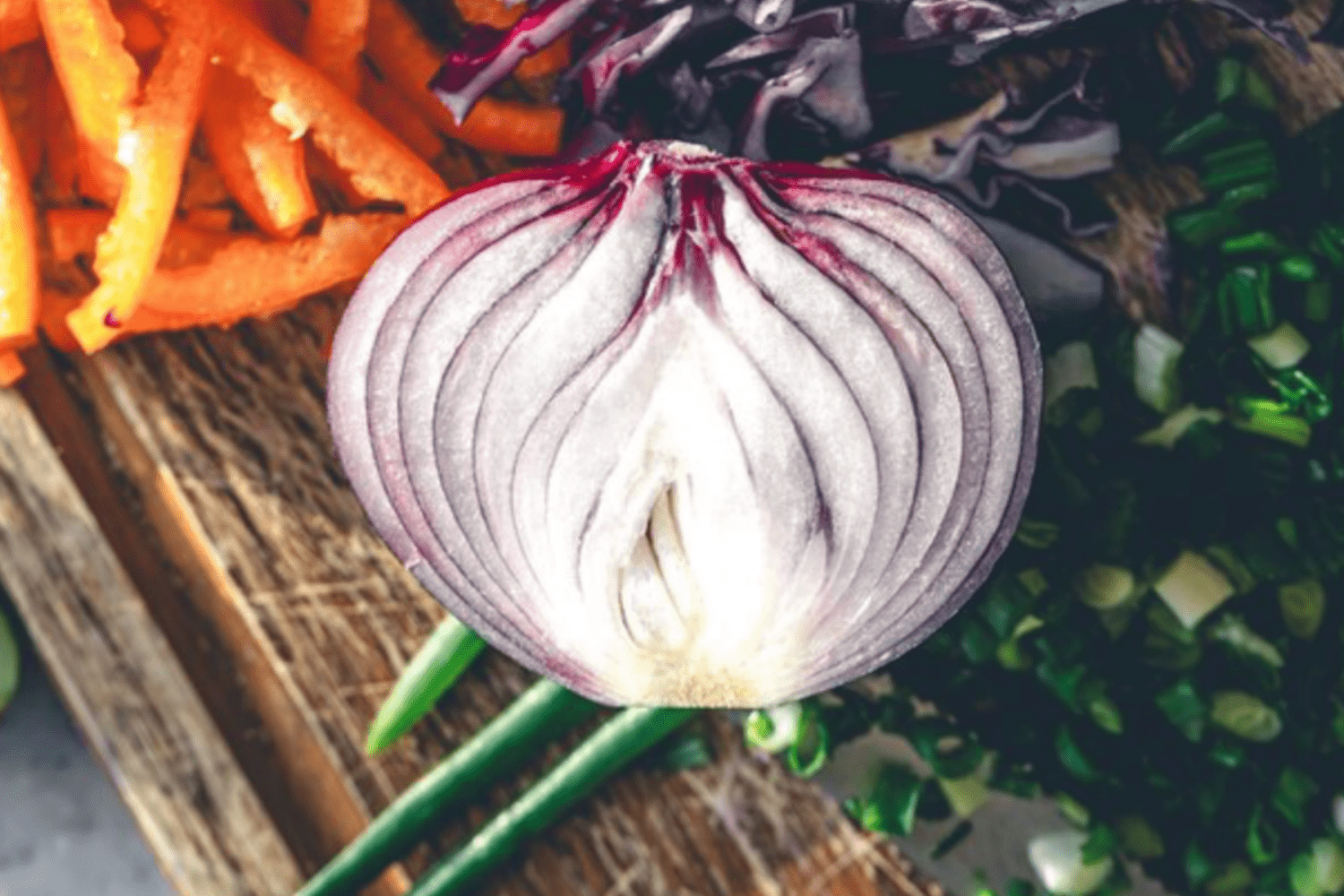 Агрономи розсекретили найкращі сорти синьої цибулі, яка дає високий врожай. Фото: Freepik