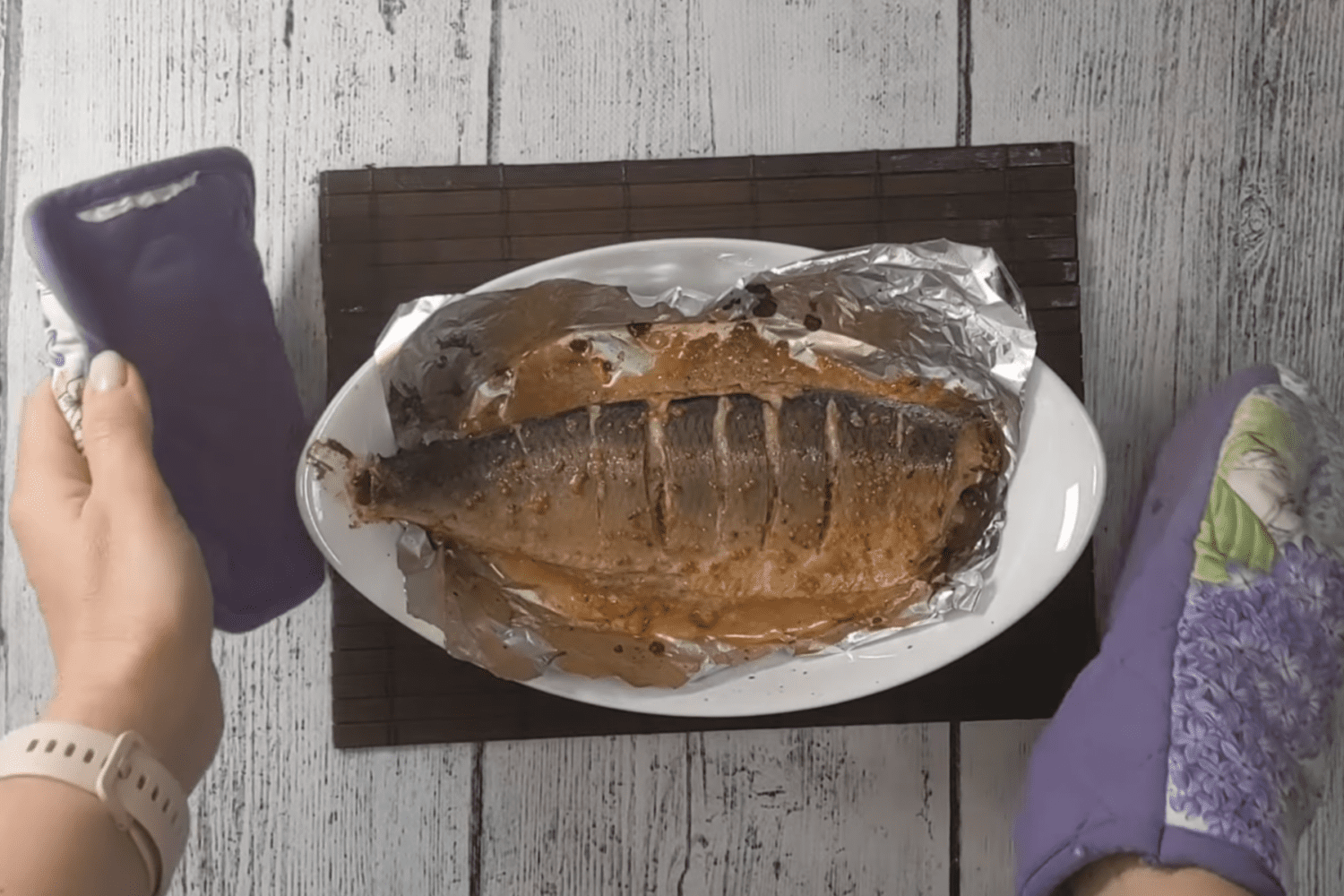 Кулінари розсекретили рецепт запеченого оселедця на святковий стіл. Фото з YouTube-каналу @navkus2848 Кулінари розсекретили рецепт запеченого оселедця на святковий стіл. Фото з YouTube-каналу @navkus2848