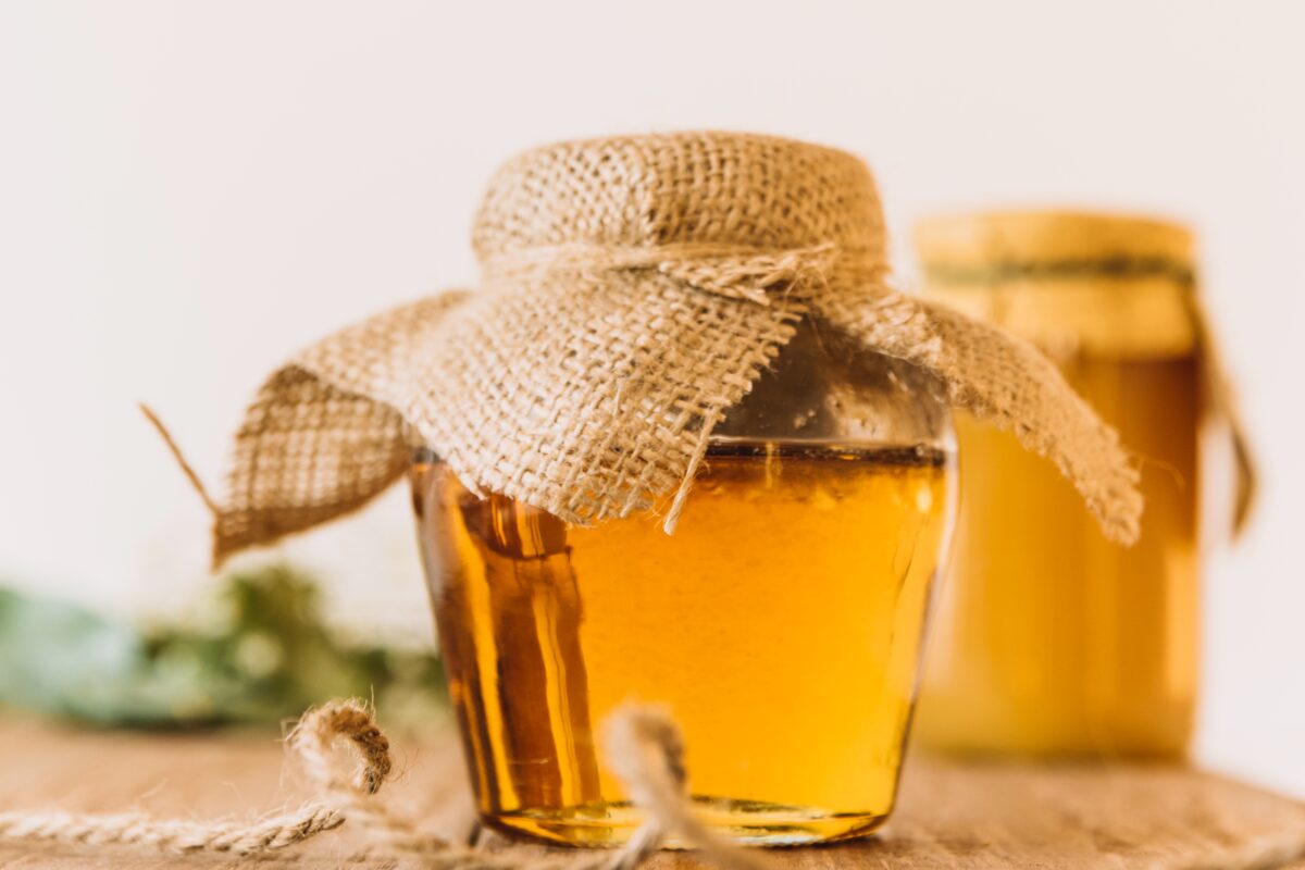 Кулінари поділились корисним і смачним рецептом варення з кульбаб. Фото: Freepik