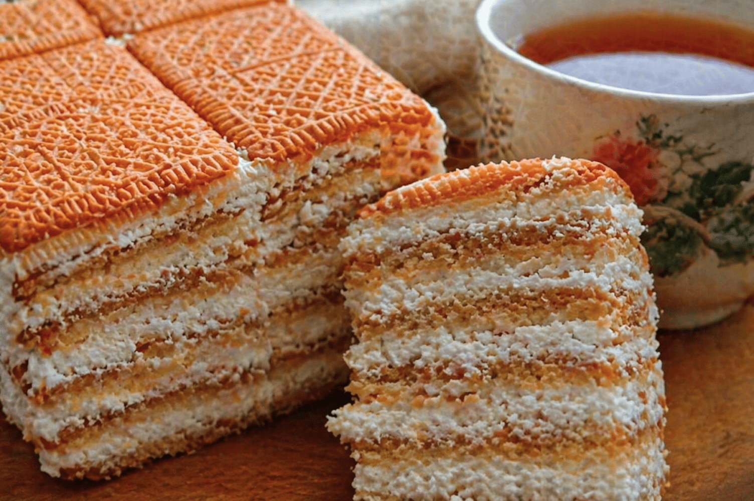 Кулінари поділились рецептом ніжного торта без випікання. Фото: Сенсація