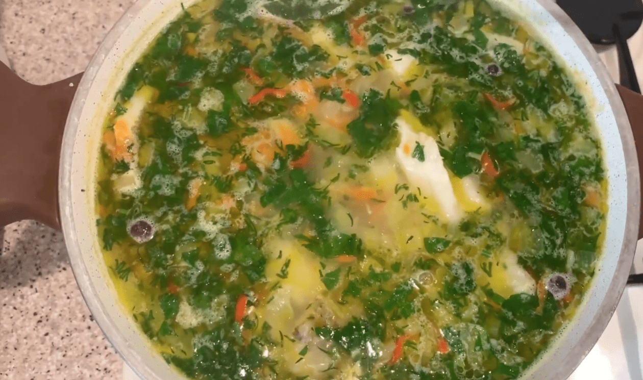 Кулінари розповіли, як приготувати смачний обід з хеку Фото: Ютуб-канал Готую, їм, живу!