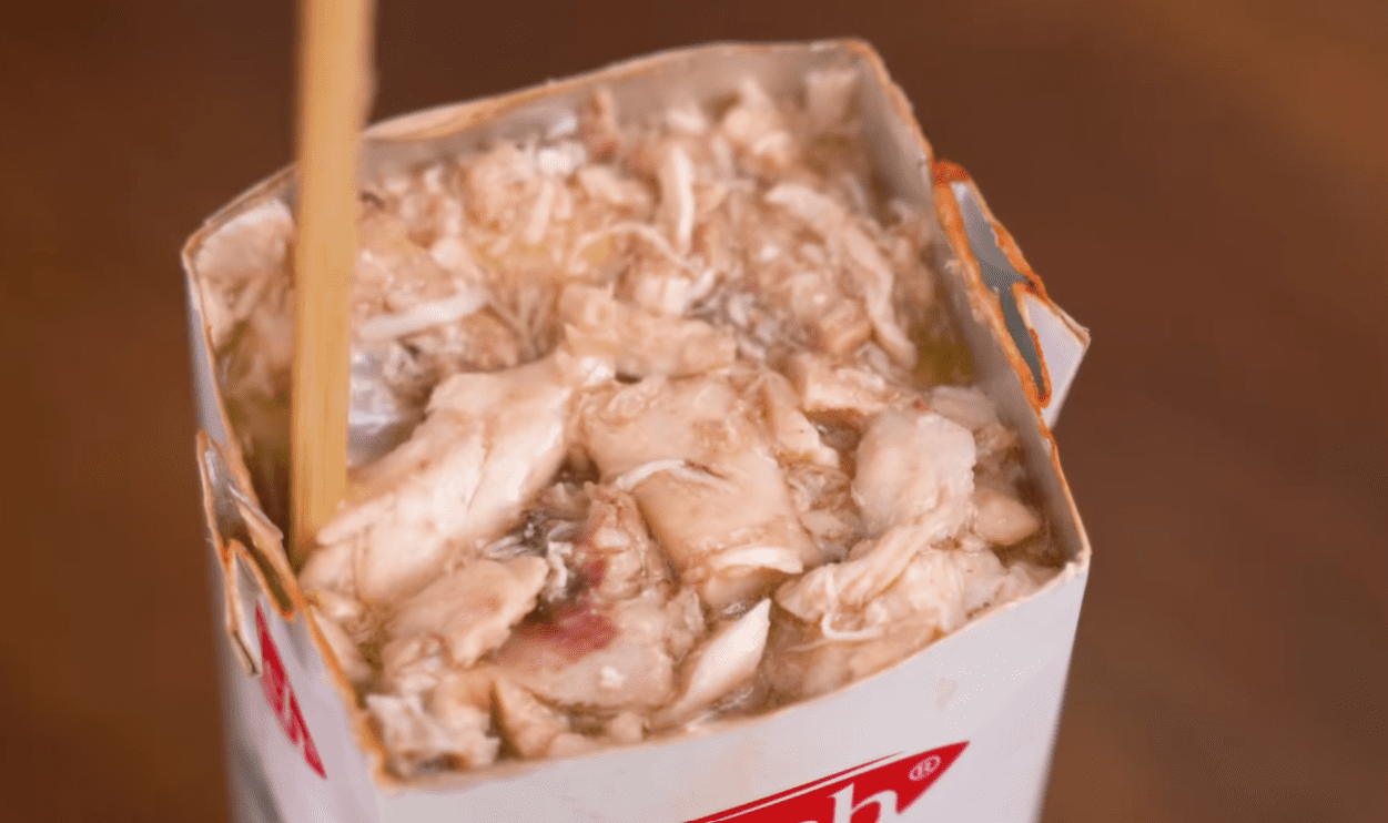 Кулінари визначили найкращий рецепт домашнього сальтисона Фото: Ютуб-канал Alina FooDee